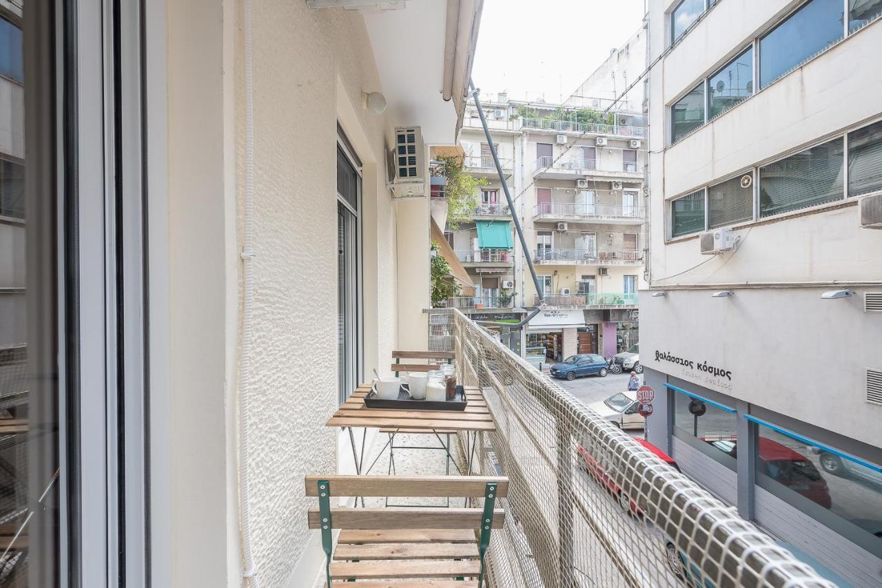 Modern City Apartment By Cloudkeys เอเธนส์ ภายนอก รูปภาพ